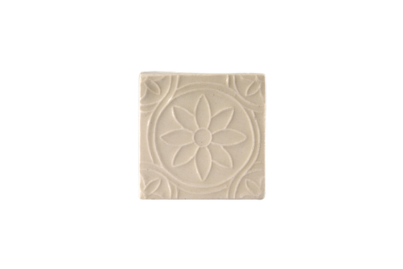 Art Nouveau White Daisy Mini